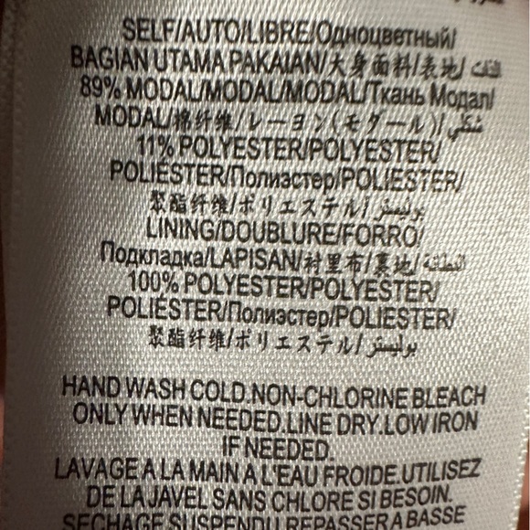 NWT BCBGeneration cold shoulder dress. - Picture 6 of 9